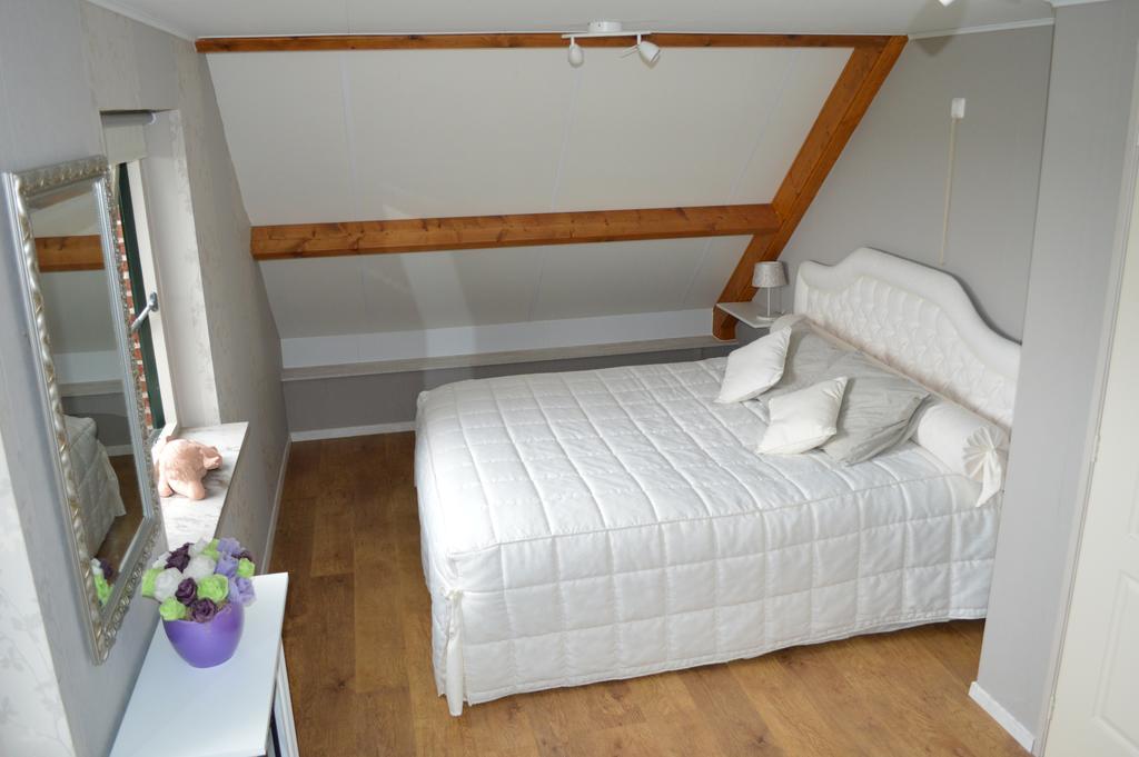 Bed and Breakfast Huize Ouwervelden à Wouwsche Plantage Chambre photo